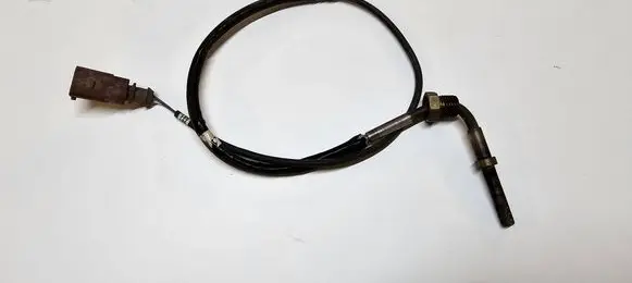Volkswagen PASSAT B6 Exhaust gas temperature sensor 03L906088C