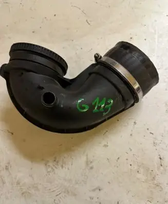 BMW 3 G20 G21 Intercooler pipe mounting bracket 8057992 70549161 61750610