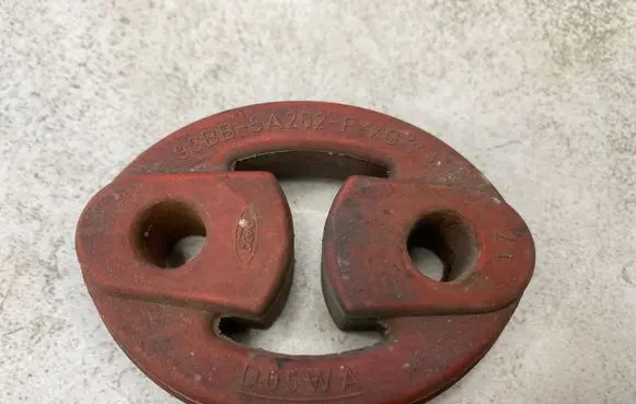 Muffler mount bracket/holder