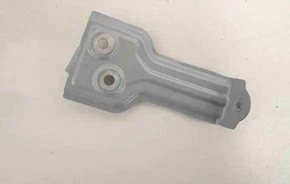 BMW X4 G02 Fender mounting bracket 7397516 7475802