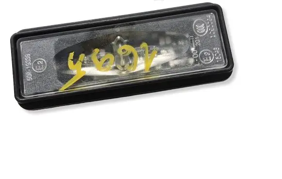 Peugeot 3008 II Number plate light W03403