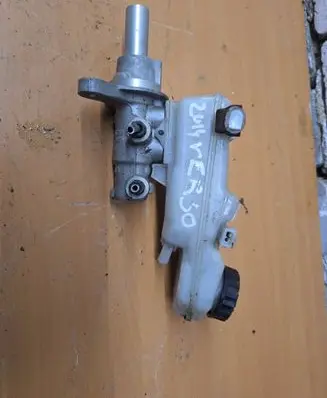 Toyota Verso Master brake cylinder 0204y24451
