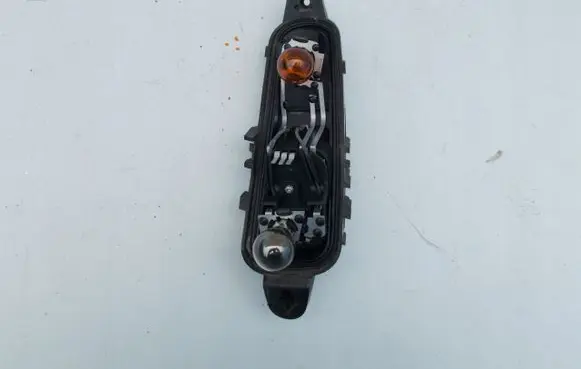 Fiat Punto Evo Tail light bulb cover holder 20393751