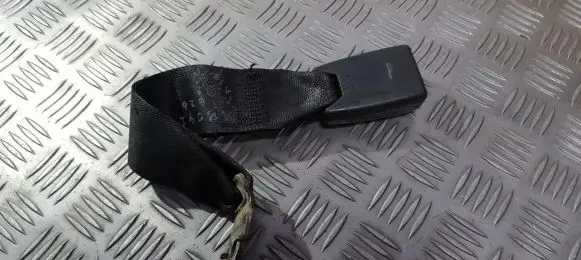 Mazda 626 Rear seatbelt buckle g2288 b8203