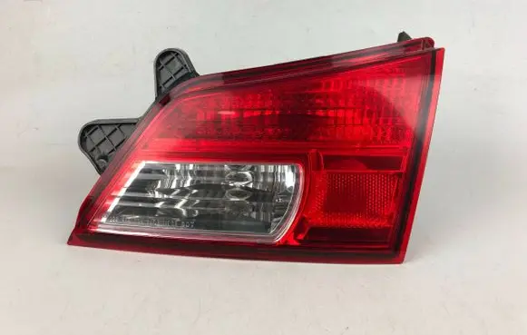 Subaru Outback Tailgate rear/tail lights