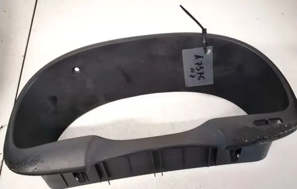 Hyundai Santa Fe Dashboard trim 848312b900 84831-2b900