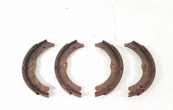 Mercedes-Benz Vito Viano W639 Handbrake/parking brake pads A6394200220