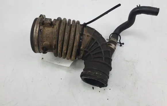 Nissan Terrano Air intake hose/pipe