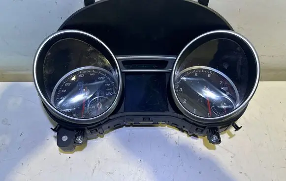 Mercedes-Benz CLA C117 X117 W117 Speedometer (instrument cluster) A1179009401 A1179010201 A1729023506
