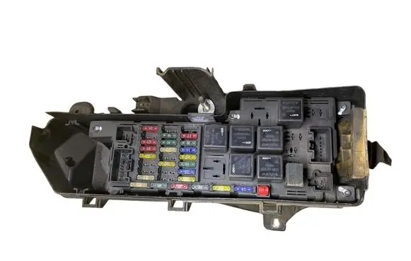 Volvo V70 Fuse box set 9494210