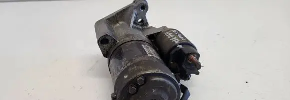 Renault Scenic I Starter motor M001T85682 8200096510