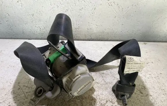 Toyota Yaris Front seatbelt 732200D160 140786