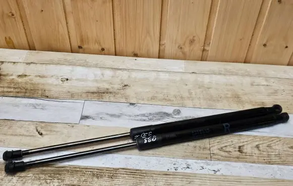 Toyota Auris 150 Tailgate/trunk strut/damper 6896002081 2451ZK0455N