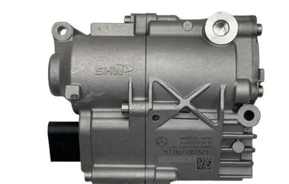 Mercedes-Benz S W222 Oil pump A2222700201 1511U01301323