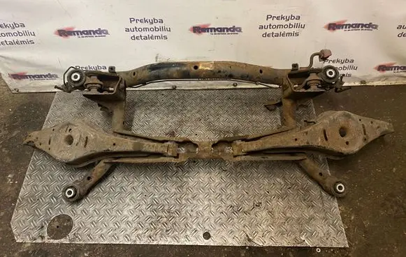 Volkswagen PASSAT CC Rear subframe 