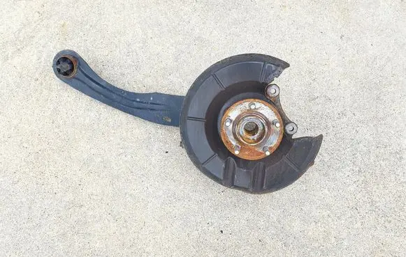 Ford Kuga II Rear wheel hub