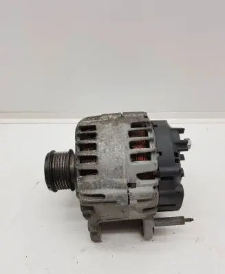 Volkswagen PASSAT B7 Generator/alternator 03L903023B F608426A