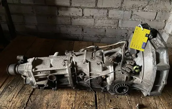 Manual 5 speed gearbox