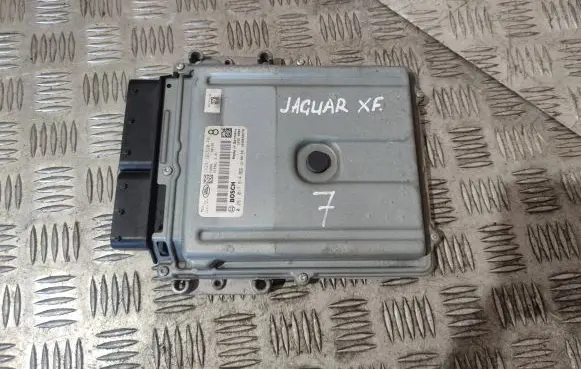 Jaguar XF X250 Engine control unit/module CX2312C520PA 0281017914