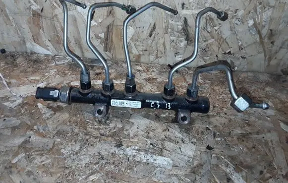 Citroen C3 Picasso Fuel main line pipe 9685297580