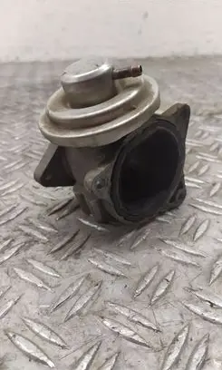 Skoda Octavia Mk2 (1Z) EGR valve 038129637D