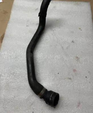 Audi A7 S7 4G Engine coolant pipe/hose 4G0122293E