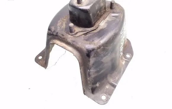 Suzuki Grand Vitara I Spare wheel mounting bracket 