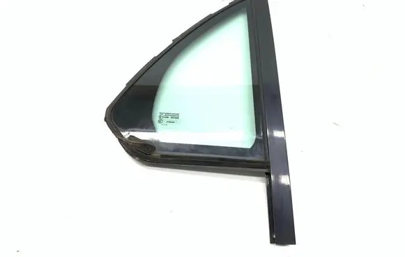 Jaguar XJ X350 Rear side window 2W93F25828A