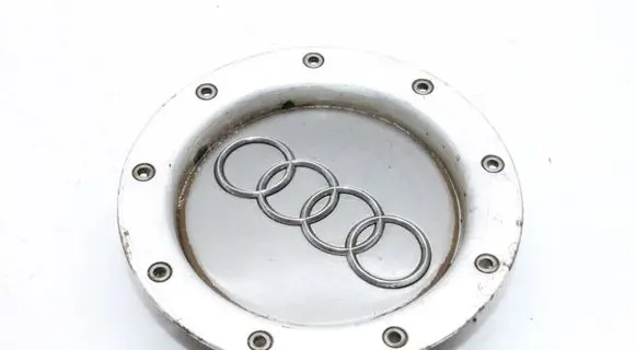 Audi TT Mk1 R20 wheel hub/cap/trim 8D0601165K