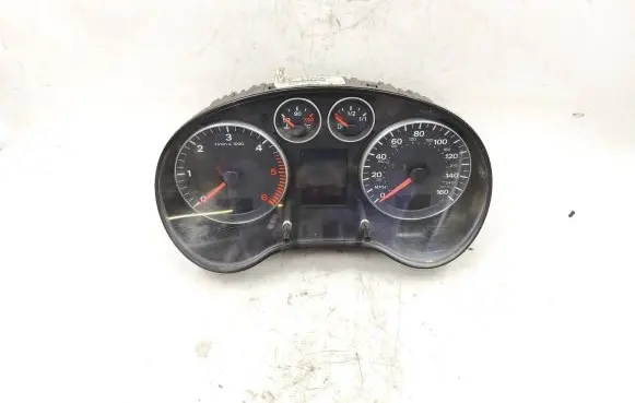 Audi A3 S3 8P Speedometer (instrument cluster) 8P0920981K