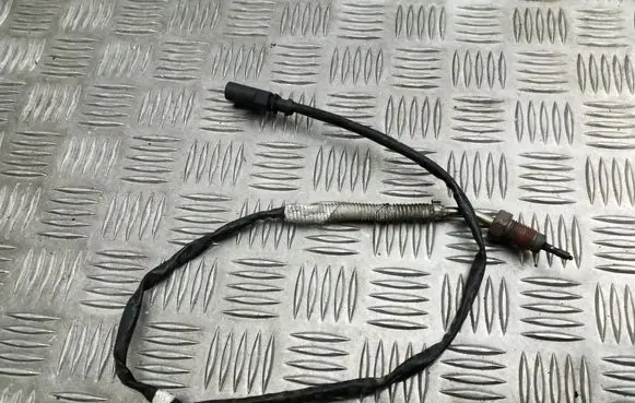 Skoda Superb B6 (3T) Exhaust gas temperature sensor 03L906088EC 833