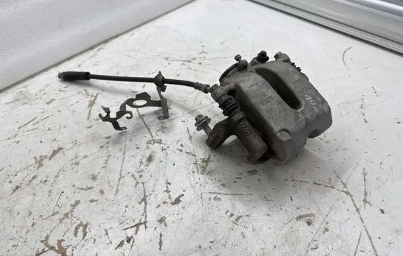 BMW X3 G01 Rear brake caliper 53018C