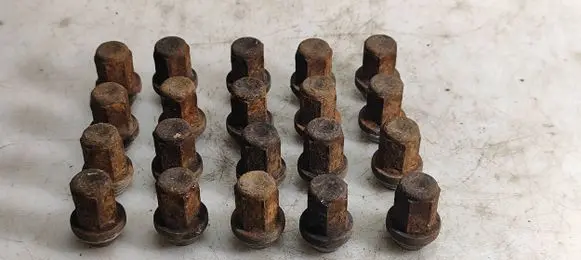Lexus IS 220D-250-350 Nuts/bolts 