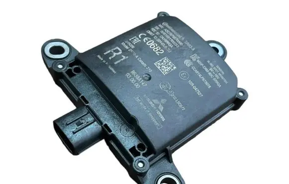 Mitsubishi Outlander Blind spot module 8638A147 10R047527
