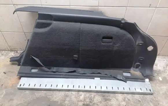 Audi A4 S4 B7 8E 8H Trunk/boot side trim panel 8E9863886
