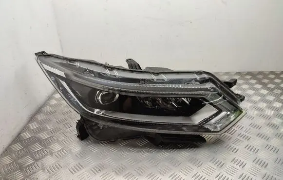Nissan Qashqai Headlight/headlamp 10019011