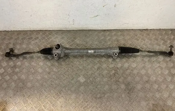 Lexus CT 200H Steering rack 46131270