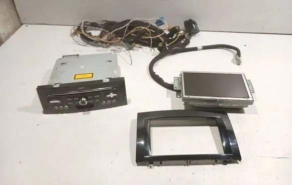 Peugeot 407 Radio/CD/DVD/GPS head unit 96653743XN 9664993180