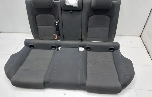 Volkswagen PASSAT B8 Second row seats 