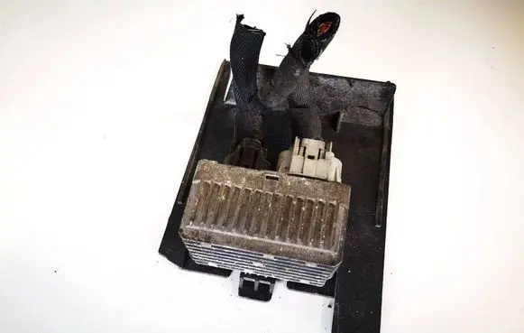 Glow plug pre-heat relay