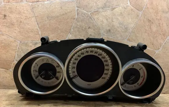 Mercedes-Benz E W212 Speedometer (instrument cluster) A2129007329