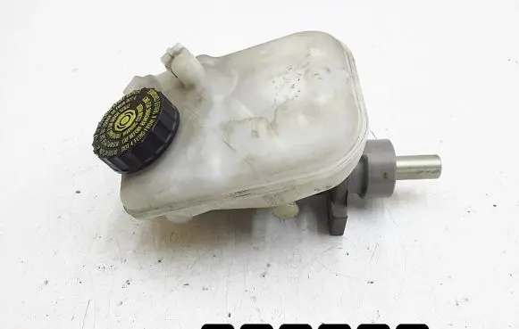 Citroen Xsara Master brake cylinder 21028799