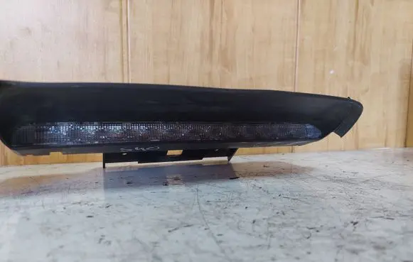 Volvo S40, V40 Third/center stoplight