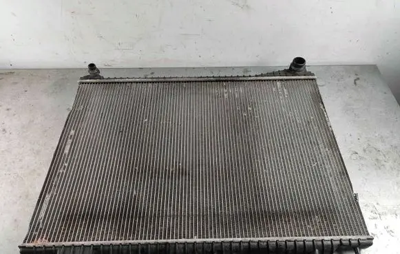 Jaguar F-Pace Coolant radiator T4A3253