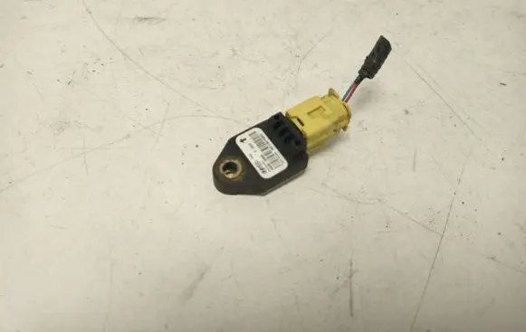 Hyundai i30 Airbag deployment crash/impact sensor 95930A6000