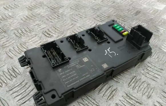 BMW 3 F30 F35 F31 Central body control module 9298959 61359298959