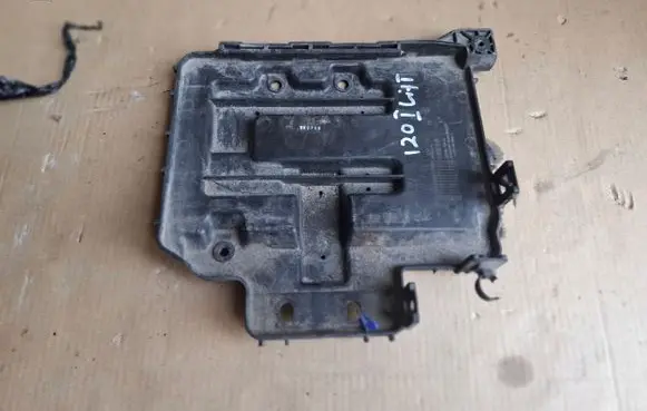 Hyundai i20 (PB PBT) Battery tray 1J570