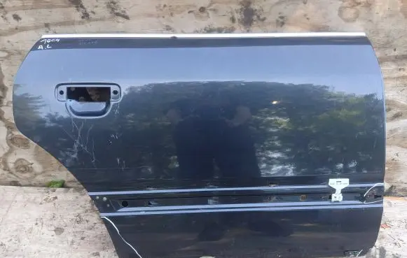 Audi A6 S6 C4 4A Rear door