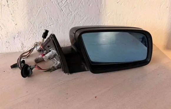 BMW 5 E60 E61 Front door electric wing mirror 39996
