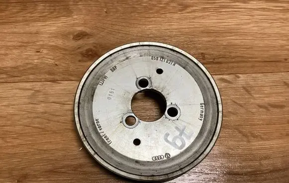 Audi A6 S6 C6 4F Water pump pulley 059121031H